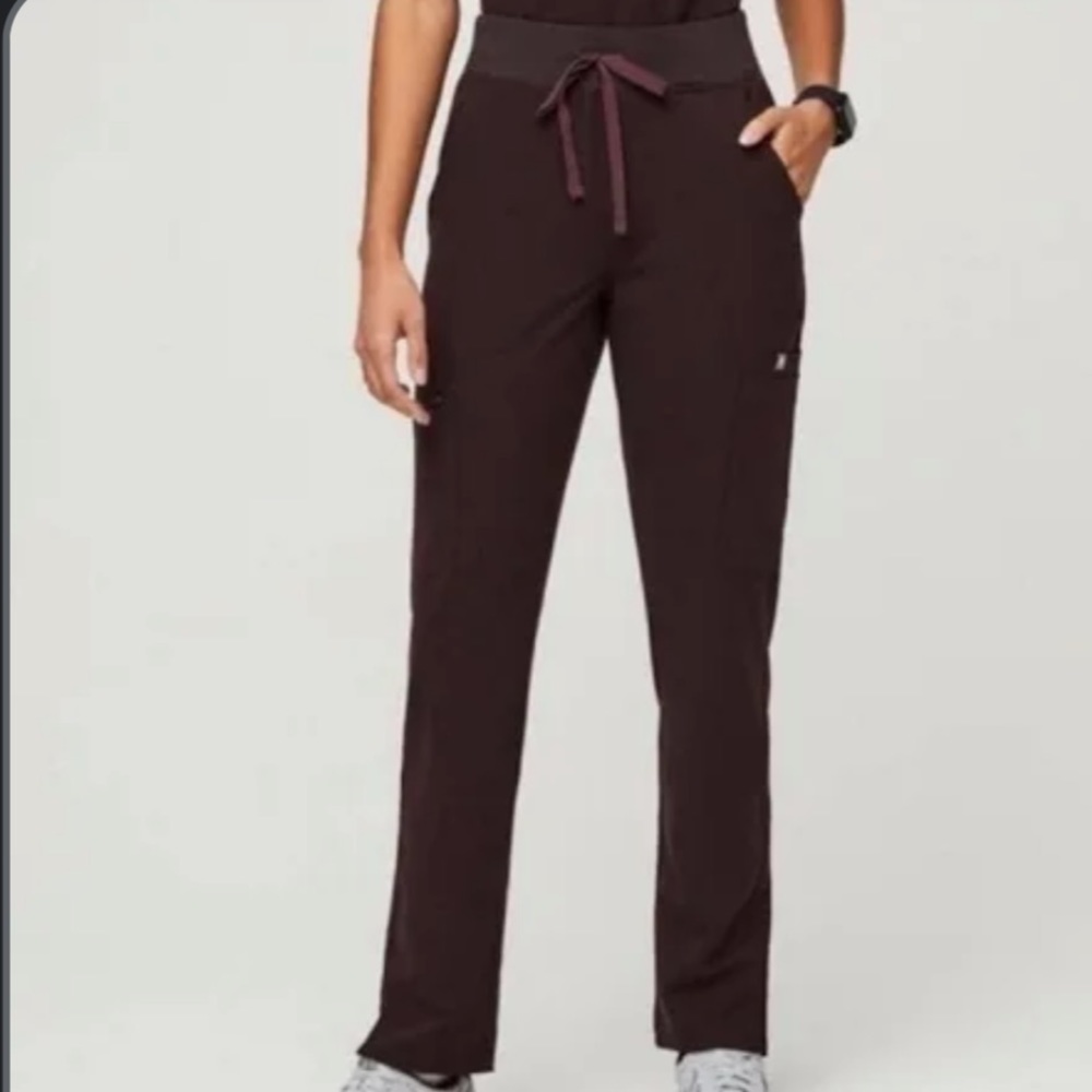 Figs yola espresso scrub pants
